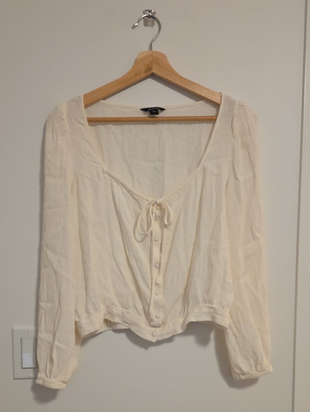 RW&CO. Cream Button-Front Peasant Blouse